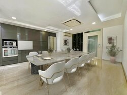 Orchard Road (D9), Terrace #455772301